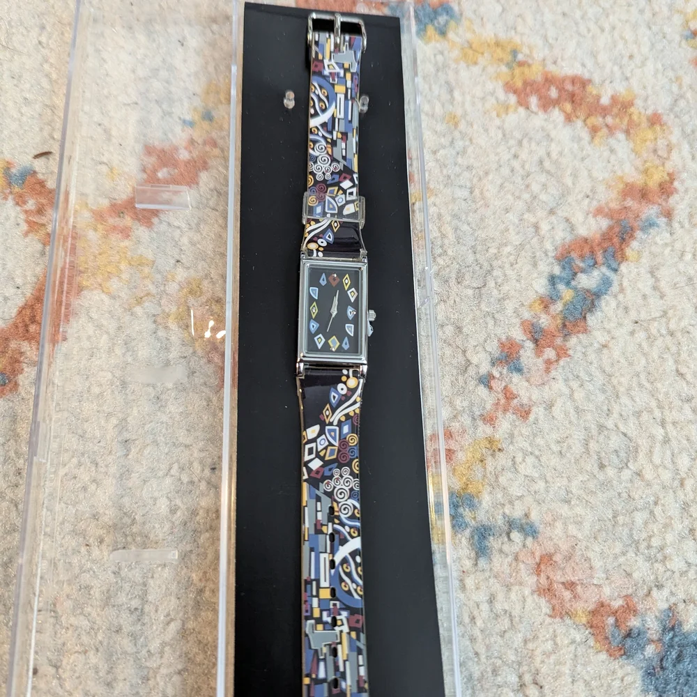 Colorful Geometric Watch - Picture 2 of 3